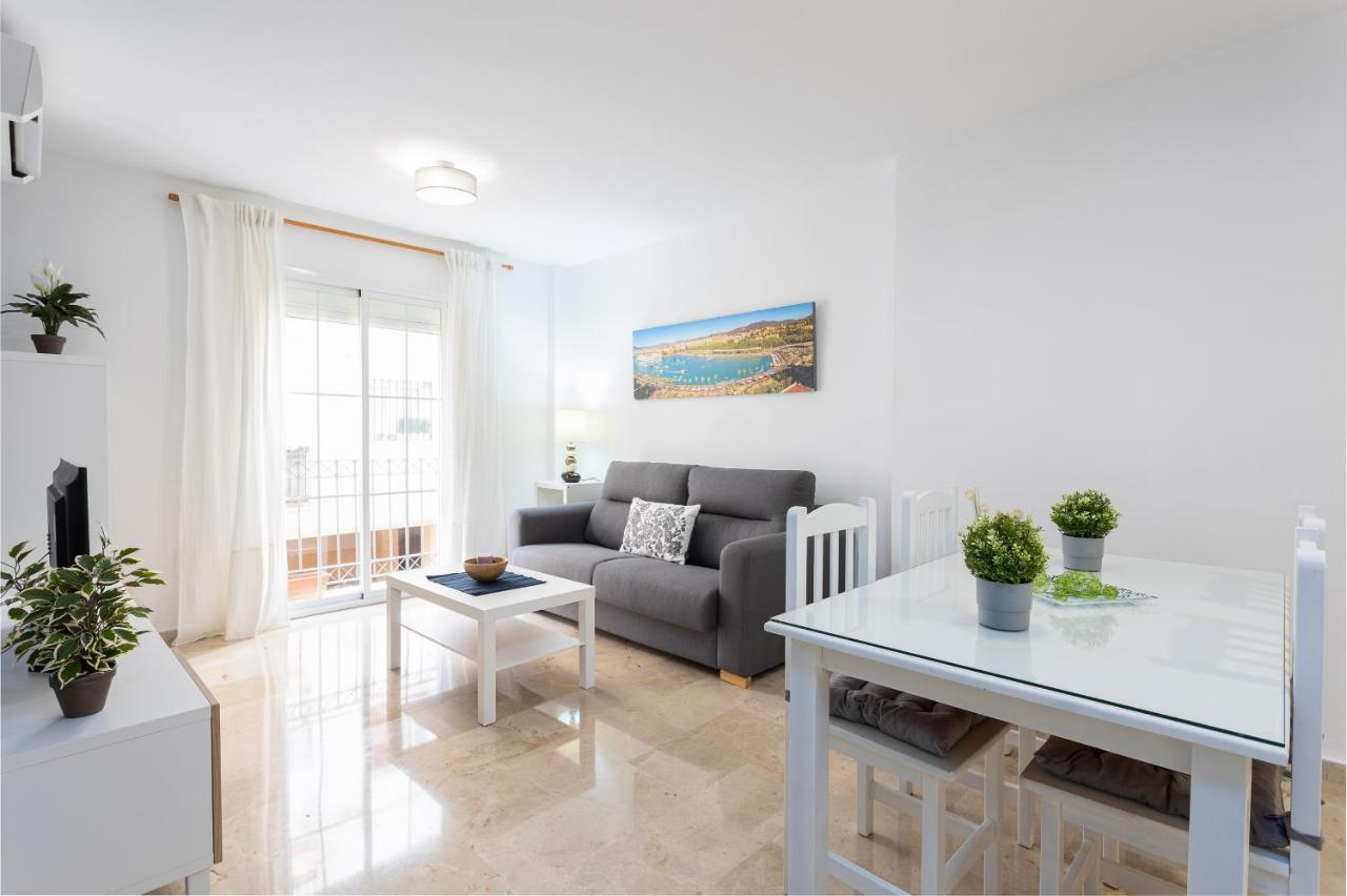 Holidays2Malaga Capuchinos French Balconies, Private Parking, Wifi & Air Con المظهر الخارجي الصورة